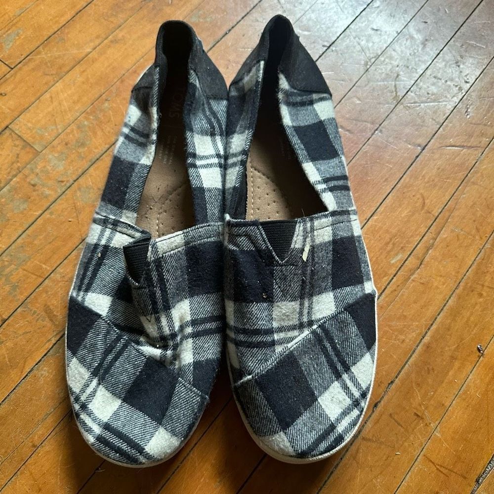 Toms black & white plaid ortho comfortable slip on 12 shoes